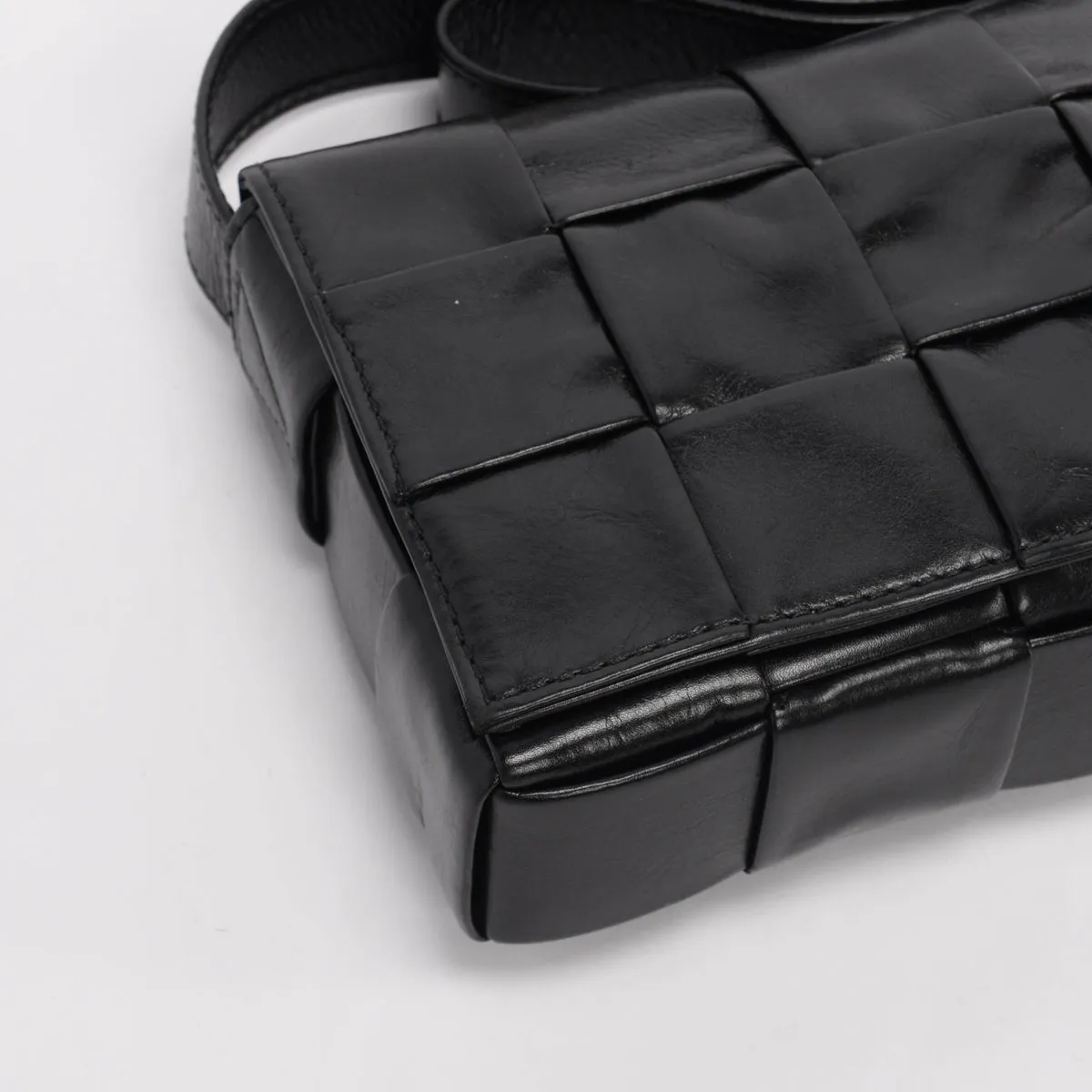 Bottega Veneta Black Intrecciato Cassette Bag