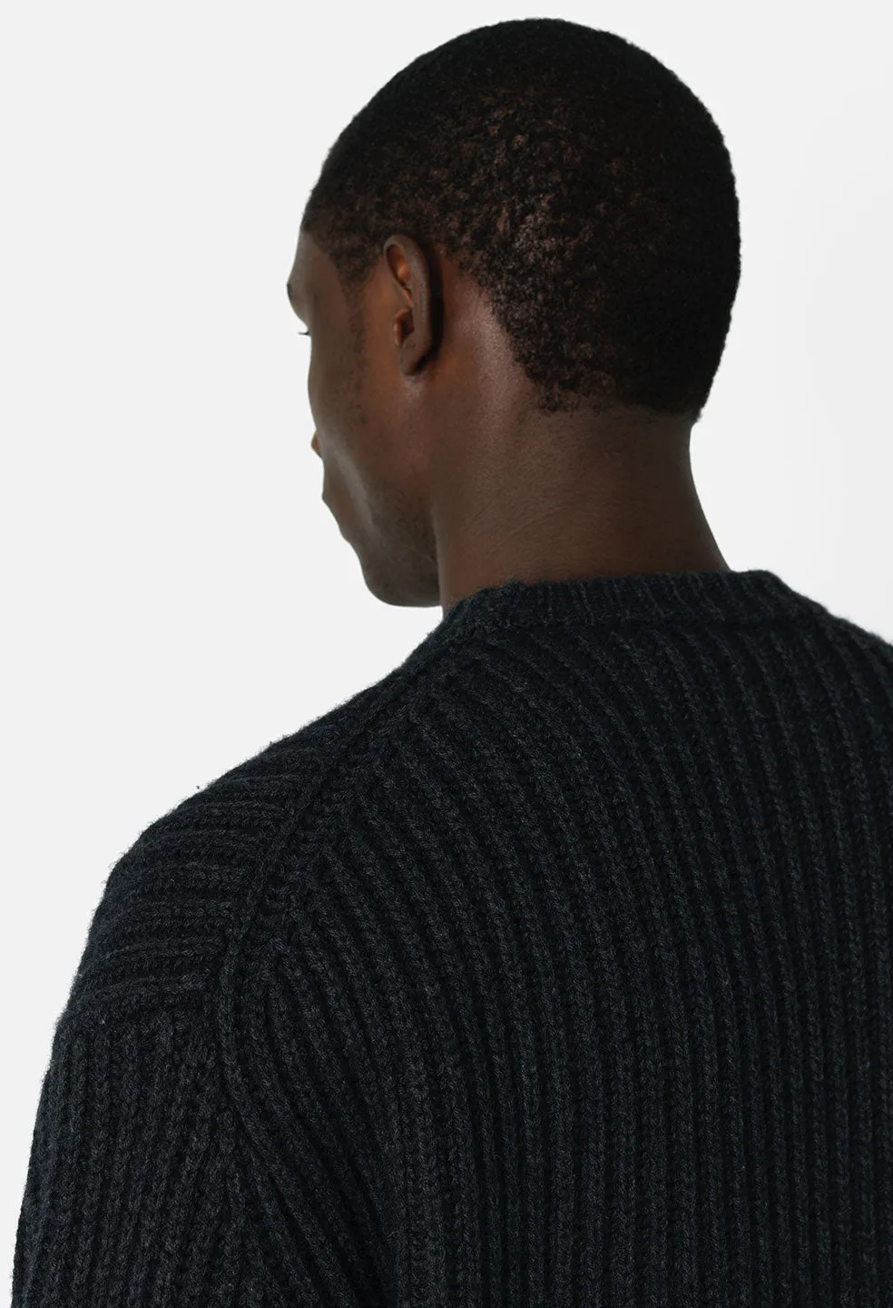 Capri Cashmere Crew / Charcoal