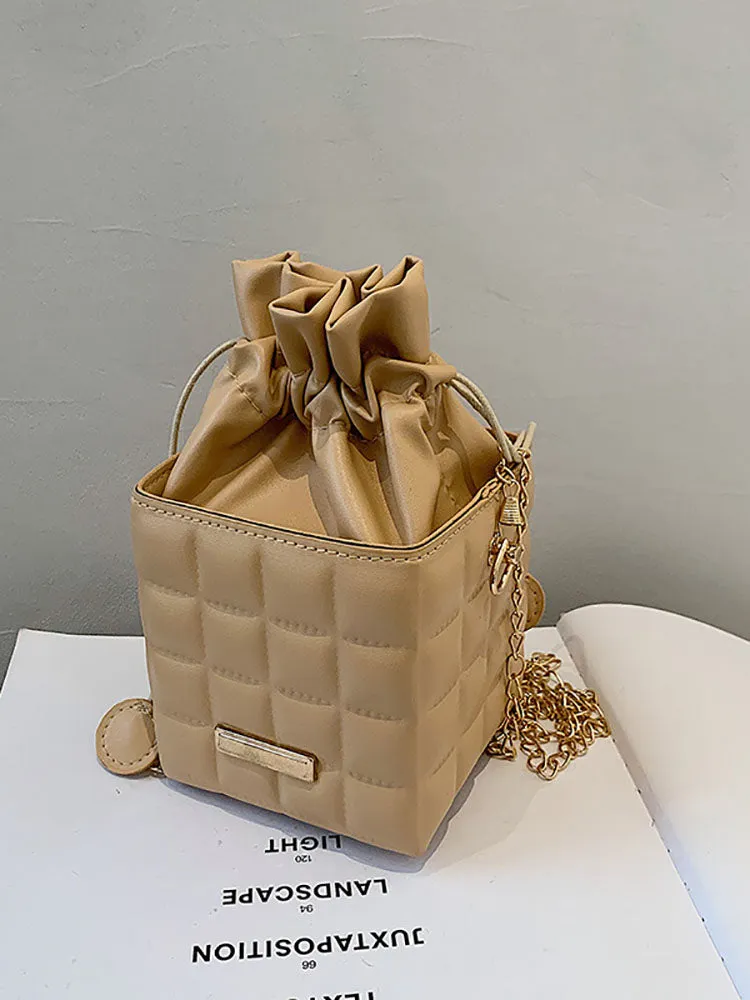 Chain Drawstring Bucket Bag