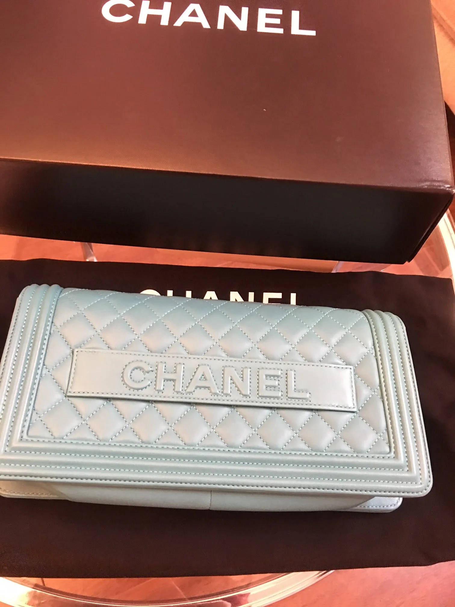 Chanel le boy clutch