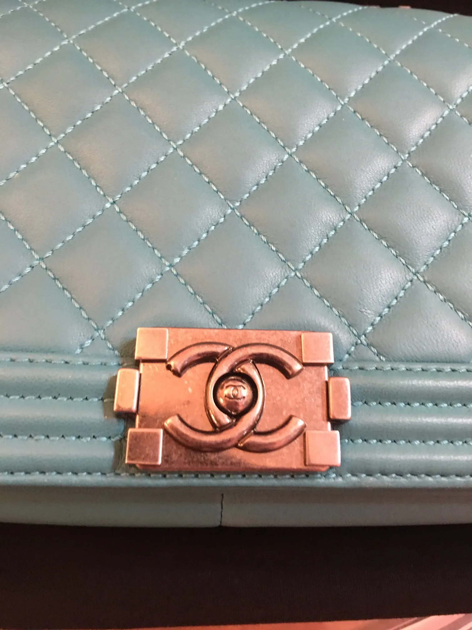 Chanel le boy clutch