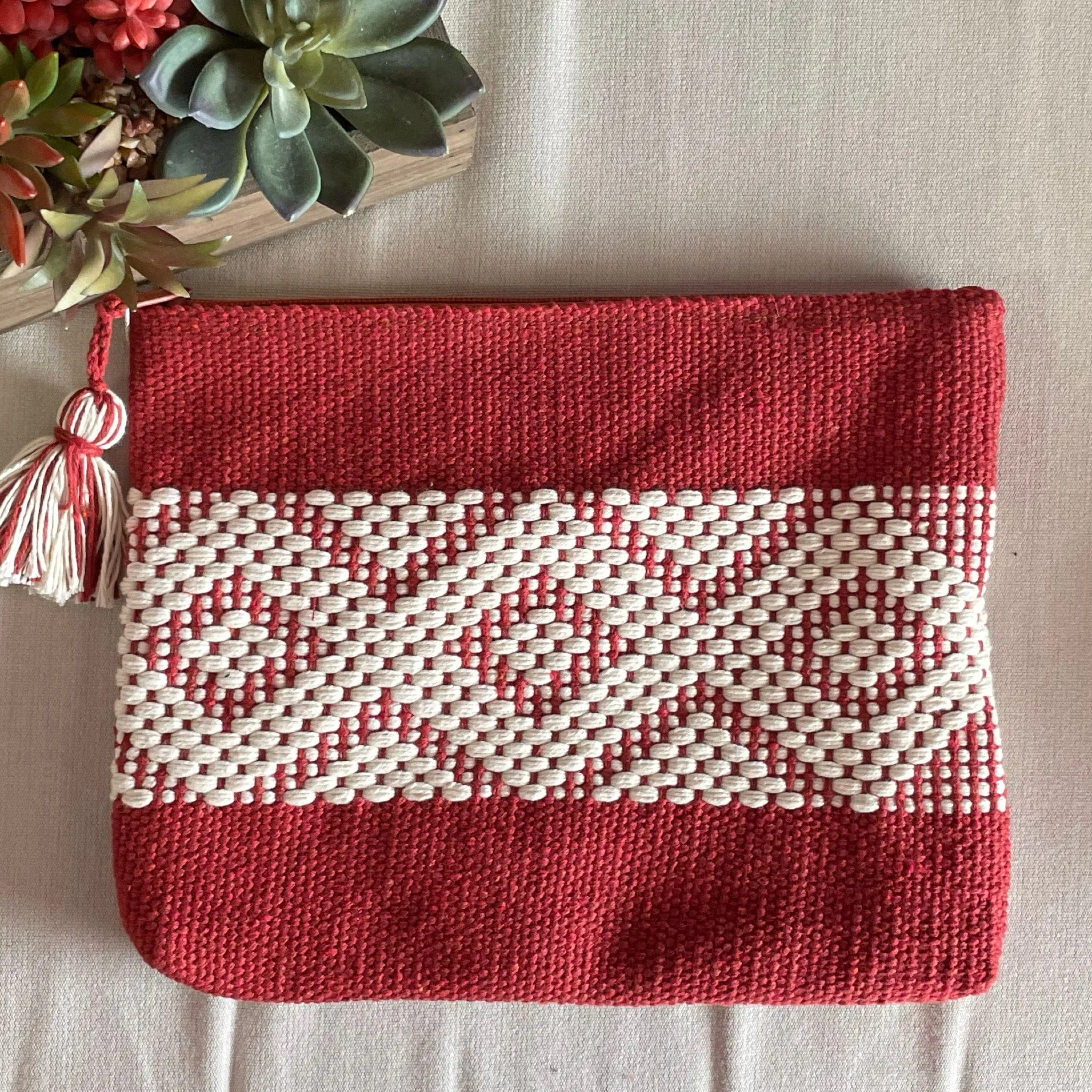 Jalieza Mexican Hand Woven Clutch - Medium