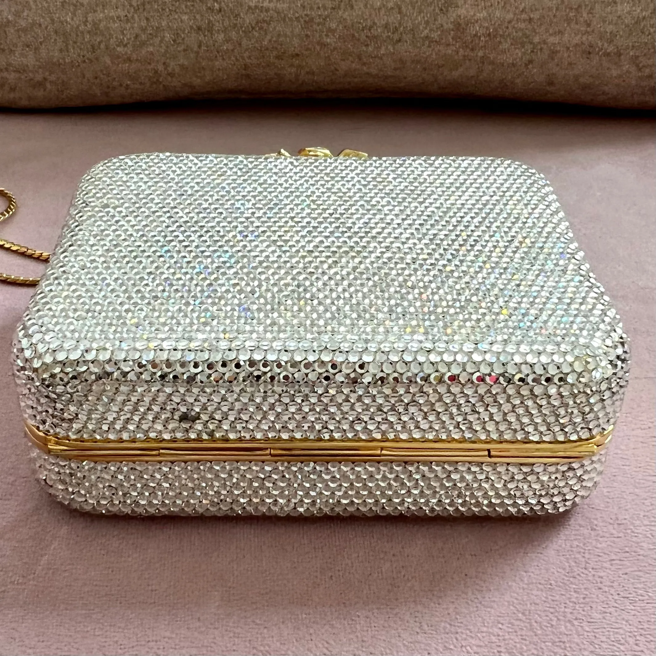 Judith Leiber Bow Clasp Clutch