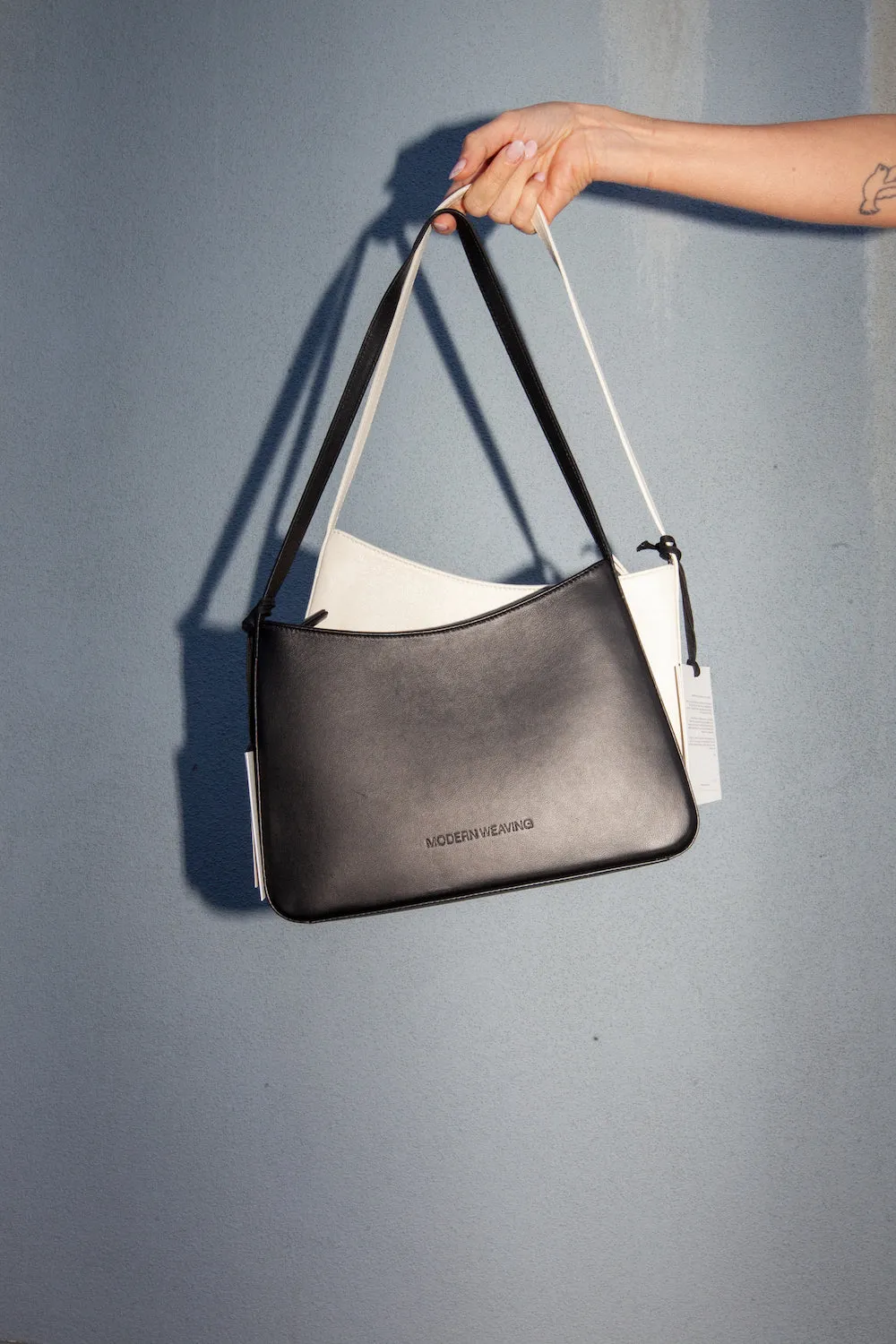 MINIMALIST A LINE SHOULDER BAG