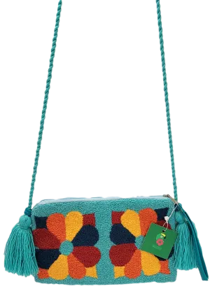 Quinn Fluffy Clutch with Handle