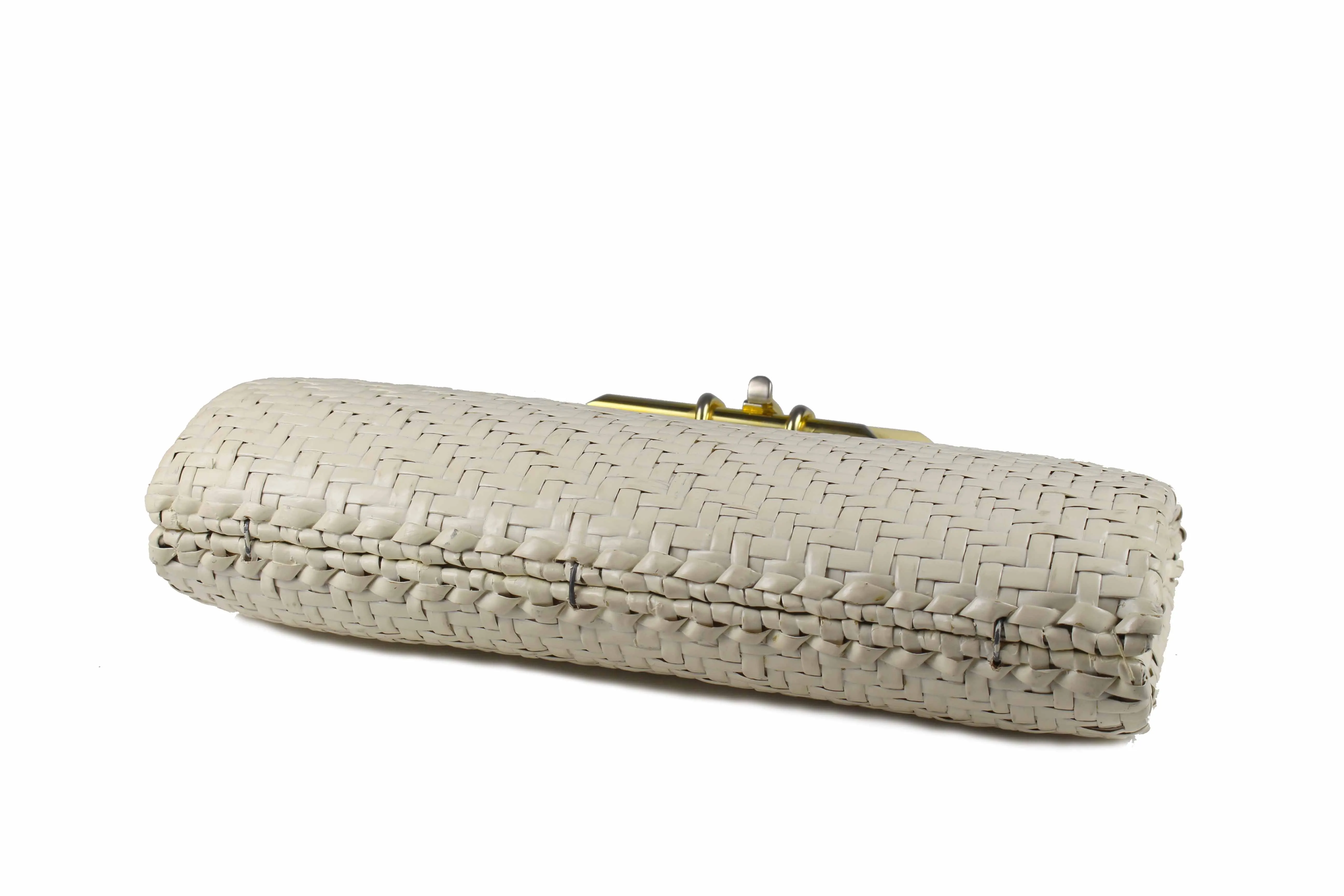 RODO white wicker clutch with metal and plastic clasp