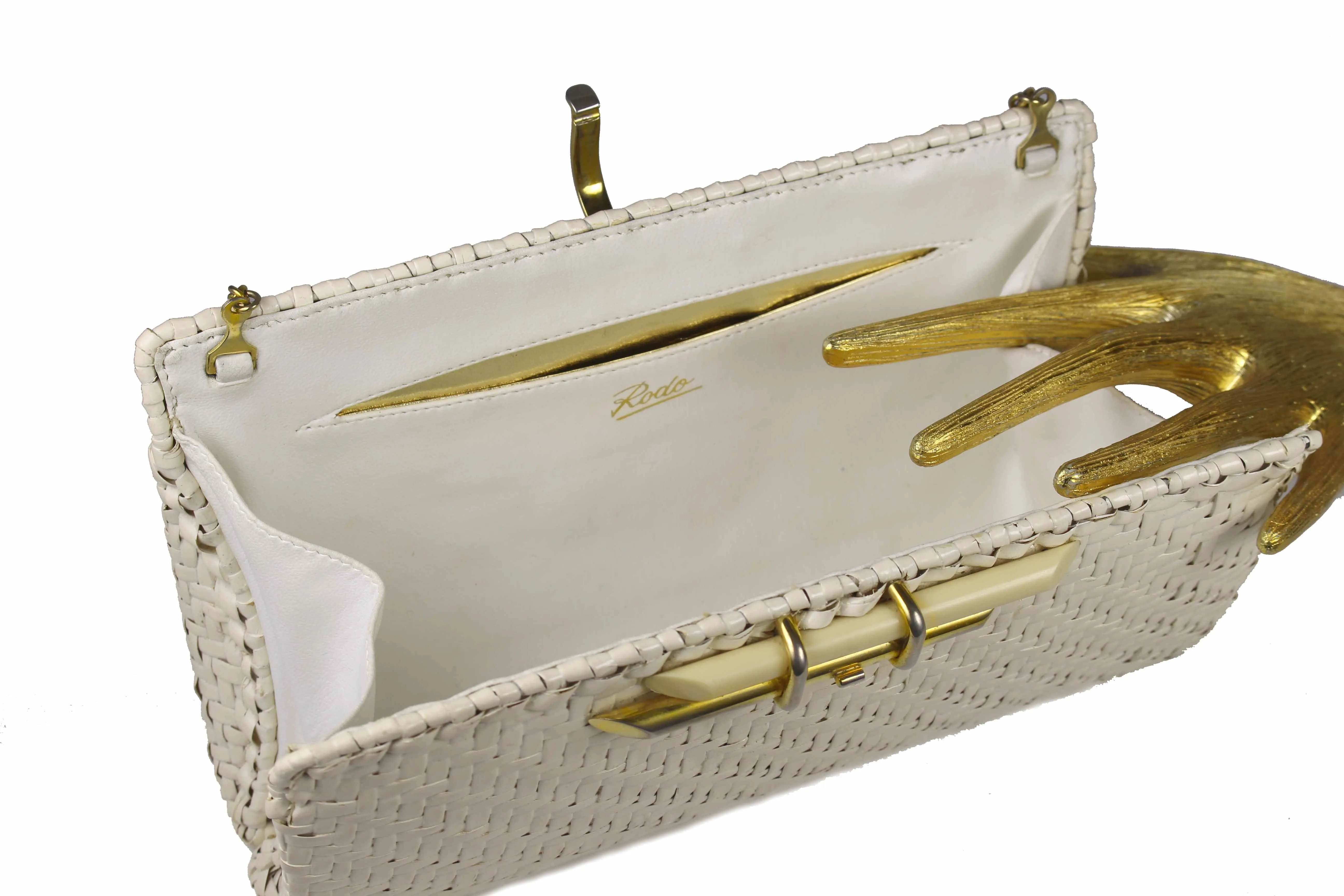 RODO white wicker clutch with metal and plastic clasp